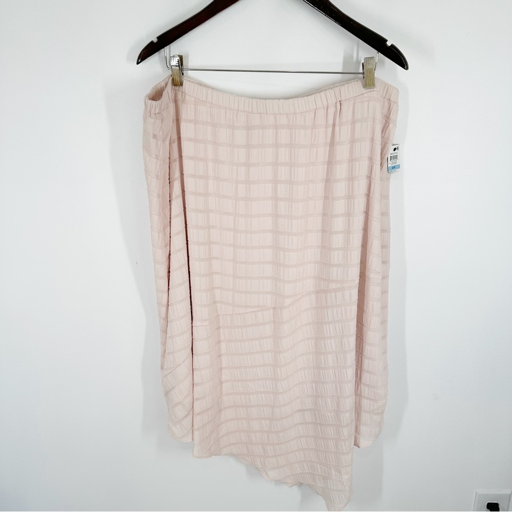NWT Alfani Pale Pink Asymetrical Hem Skirt 20W